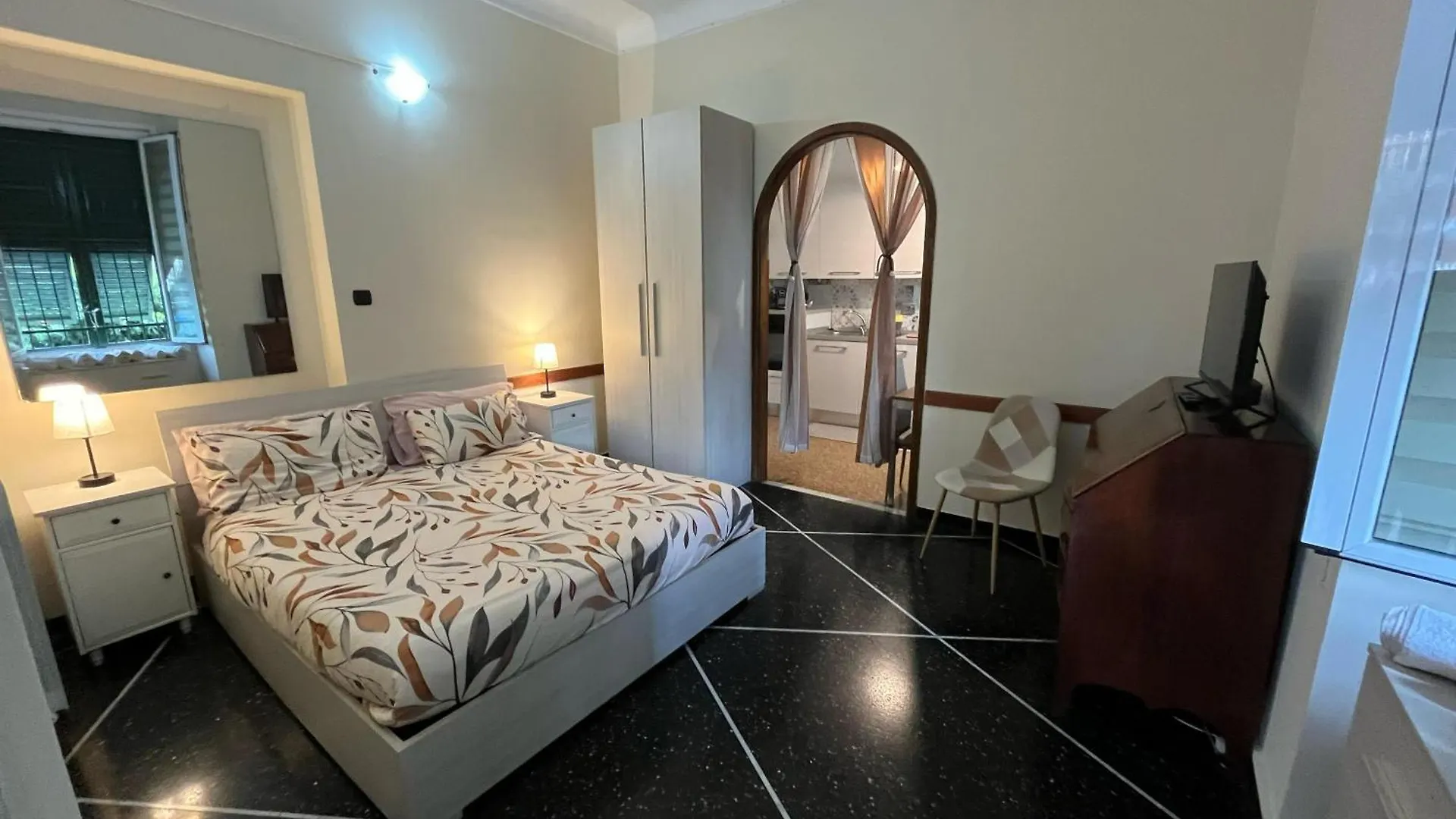 Apartment Appartamento Tolemaide Genoa